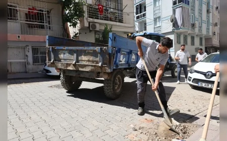 ŞEHZADELER BELEDİYESİ DERE VE TUNCA MAHALLELERİNDE YAĞIŞ SONRASI KAPSAMLI TEMİZLİK ÇALIŞMASI YÜRÜTTÜ