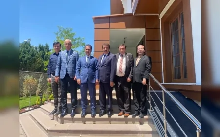Erzurumlu Gölbaşı Kaymakamı Erol Rüstemoğlu ve Cumhur Haber Ajansı Temsilcileri Ankara’da Bir Araya Geldi