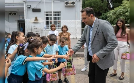 Bornova Belediye Başkanı Ömer Eşki: "Aslında biz bugün sadece bir bitki dağıtmadık; çocuklarımızın kalbine doğa sevgisi ektik"