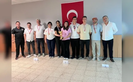 Başiskele Belediyesi Genc-i Âlâ Satranç Takımı Kocaeli İl-Yöre Yarışmaları'nda Şampiyon Oldu