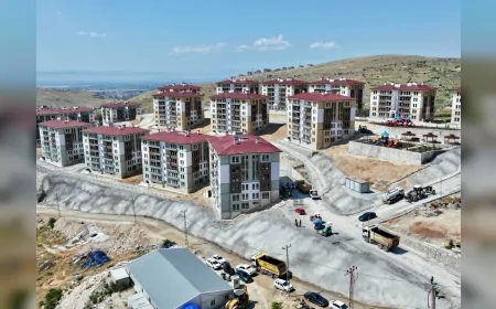 MALATYA YEŞİLYURT BELEDİYE BAŞKANI PROF. DR. İLHAN GEÇİT: “KONAK MAHALLESİNE VERDİĞİMİZ SÖZÜ YERİNE GETİRDİK”