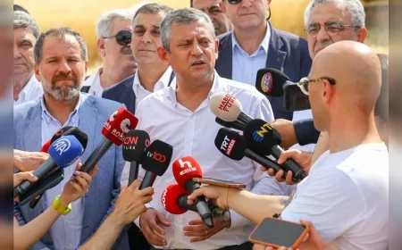 CHP GENEL BAŞKANI ÖZGÜR ÖZEL: “DİYARBAKIR’IN ANA GÜNDEMİ GEÇİM, YOKSULLUK”