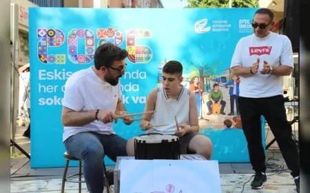 Eskişehir Büyükşehir Belediyesi’nin 26 Haziran etkinliklerinde müzik, indirim kampanyaları ve dayanışma aynı gün buluştu