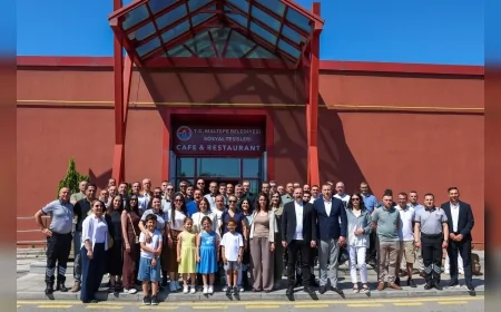 MALTEPE BELEDİYE BAŞKANI ESİN KÖYMEN “SİZLER VATANDAŞIN KURUMLA İLK TEMAS ETTİĞİ ÇALIŞMA ARKADAŞLARIMIZSINIZ”