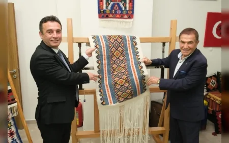 Eskişehir Büyükşehir Belediyesi ESMEK’in “Yansımalar” Sergisi Kırsal İlçelerde Sanatseverlerle Buluşuyor