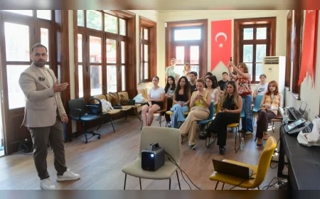 DOÇ. DR. KİRAZLI: “2050’YE KADAR MİLYARLARCA İNSAN İŞİTME KAYBI RİSKİYLE KARŞI KARŞIYA”