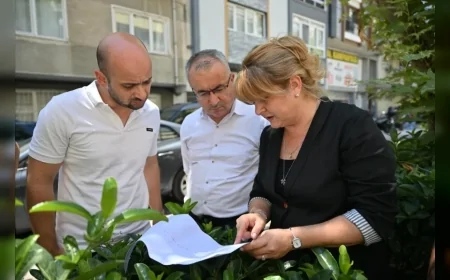 Manisa Büyükşehir Belediyesi Çarşı Bulvarı’nda sıcak asfalt ve trafik düzenlemesi çalışmalarını başlatıyor