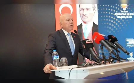 AK Parti Genel Başkan Yardımcısı Nihat Zeybekci'nin Katıldığı Erzurum Ekonomi Buluşmaları'nda TOBB Yönetim Kurulu Üyesi Saim Özakalın: “Erzurum'un Ekonomik Kalkınması İçin Stratejik Adımlar Atılmalı”