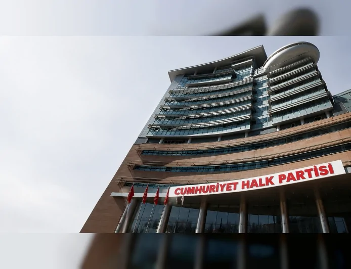 CHP Genel Merkezi İşten Çıkarmalara İlişkin Açıklama Yaptı: “Parti Emekçilerimize Yönelik Hukuksuz Bir İşlem Olmayacaktır”