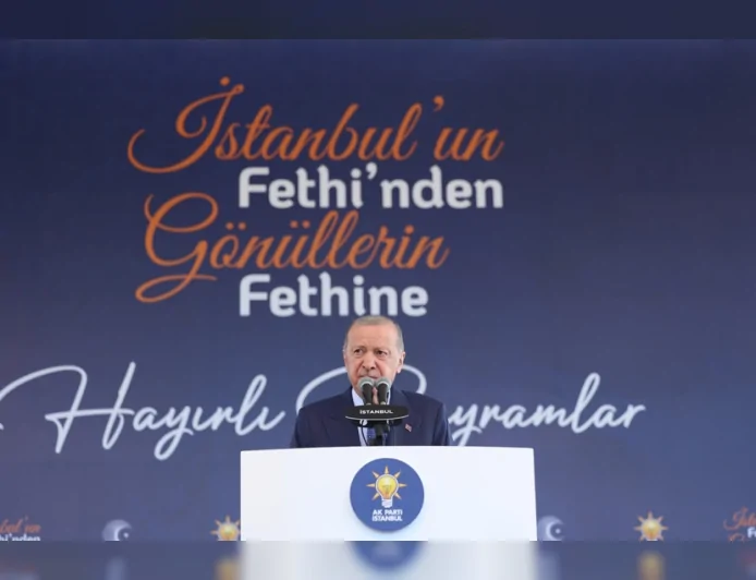 Cumhurbaşkanı Recep Tayyip Erdoğan: “İstanbul'un fethi, tahrip edilen bir şehrin imarıdır, ihyasıdır, hayat bulmasıdır”