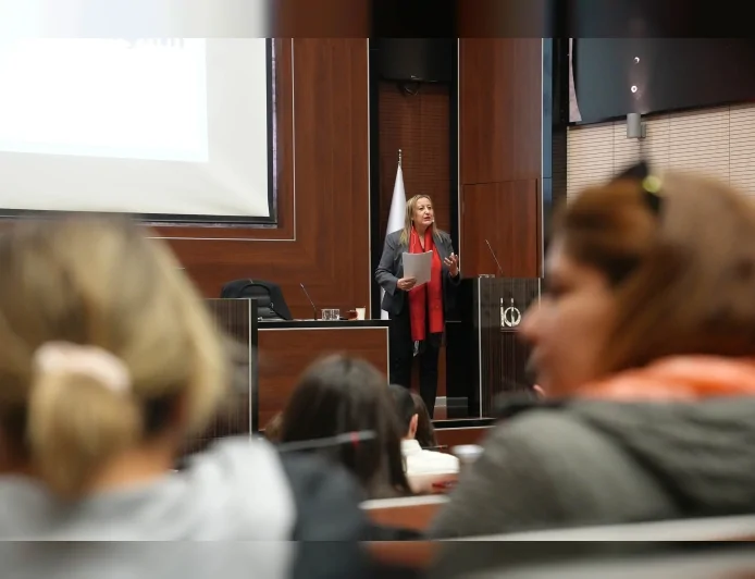 Keçiören Belediyesi Personeline Kurumsal İletişim ve Protokol Kuralları Eğitimi Verildi!