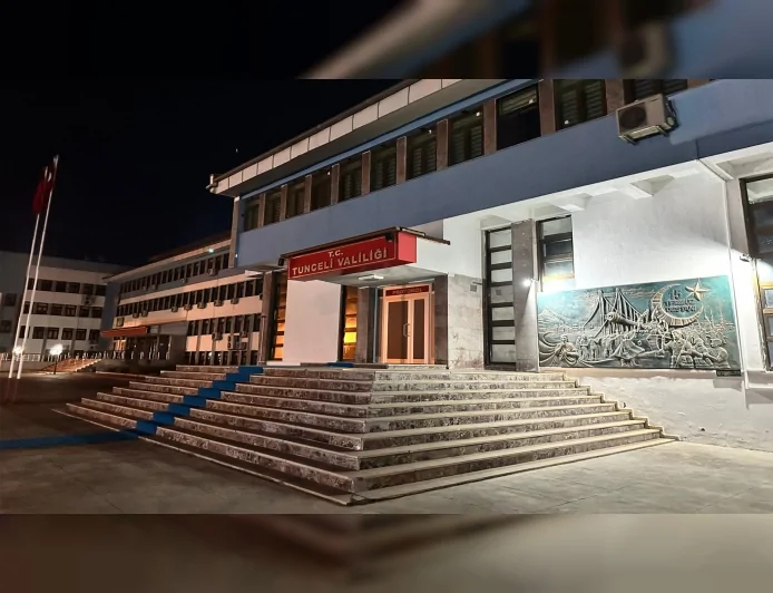 Tunceli Valiliği, Kemal Kılıçdaroğlu afişleriyle ilgili iddiaların gerçeği yansıtmadığını açıkladı