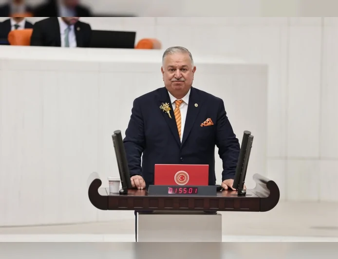 Yeniden Refah Partisi Heybeliada Ruhban Okulu ve “Ekümenik Patrik” İddialarını TBMM Gündemine Taşıdı