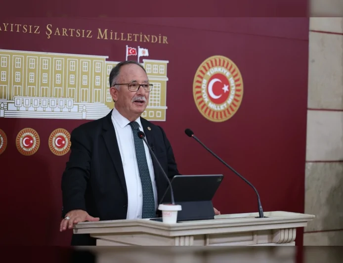 Saadet Partisi Antalya Milletvekili Şerafettin Kılıç: “Ayinesi İştir Kişinin Lafa Bakılmaz!”