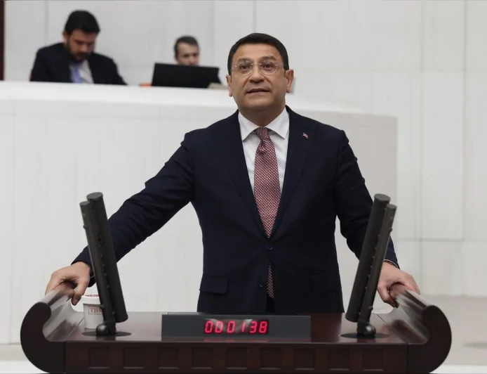 DEVA Partisi Ankara Milletvekili Av. İdris Şahin: “Çiftçiye gübrenin önemini anlatmak, yangın yerinde suyun faydasını anlatmaya benzer”