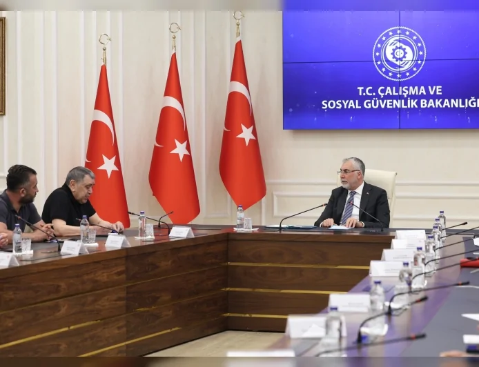 Çalışma ve Sosyal Güvenlik Bakanı Prof. Dr. Vedat Işıkhan: “Doruk Madencilik sürecinde gerekli adımların atılması için konunun takipçisi olmaya devam edeceğiz”