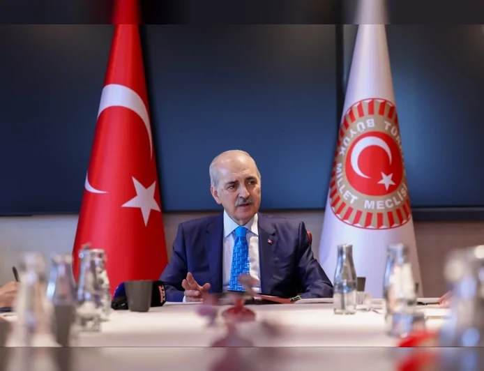TBMM Başkanı Numan Kurtulmuş Gelibolu’nun Fethinin 672’inci Yılında Nusret Mayın Gemisiyle Boğaz Geçişi Yaptı