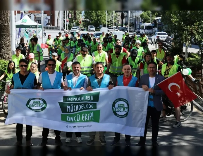 Yeşilay Ege Bölge Koordinatörü Salih Fulcun: “Sağlıklı yaşama dikkat çekmek ve bağımlılıklara karşı farkındalık oluşturmak için bir araya geldik”