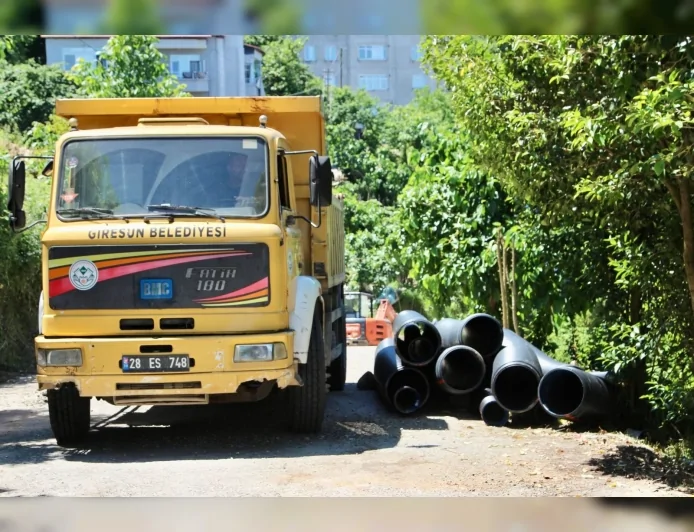 Giresun Belediyesi Çıtlakkale Mahallesi’nde 400 Metrelik Kanalizasyon ve Yağmur Suyu Hattı Çalışması Başlattı