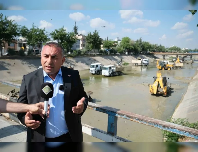 Adana Büyükşehir Belediye Başkan Vekili Güngör Geçer: “Temiz bir Adana için ve sivrisinekle mücadelede kent genelinde yoğun çalışıyoruz”