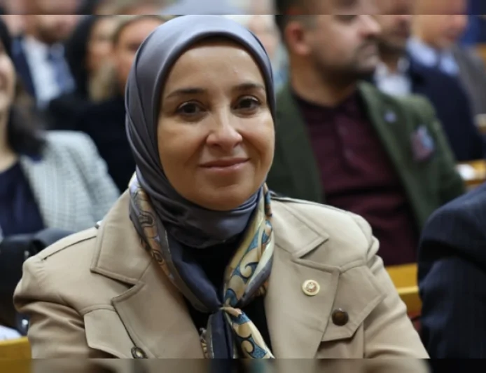 DEVA Partisi Genel Başkan Yardımcısı Elif Esen: “Yaşlı istismarını önlemenin yolu güçlü ve denetlenebilir bakım sisteminden geçiyor”