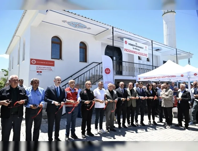 Malatya Valisi Seddar Yavuz Doğanşehir’de Deprem Konutları ve Kamu Yatırımlarını Yerinde İnceledi