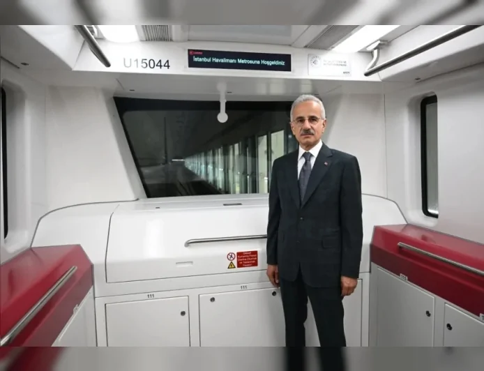 Ulaştırma ve Altyapı Bakanı Abdulkadir Uraloğlu: “Halkalı-Gayrettepe Arasında Seyahat Süresi 57 Dakikaya Düşecek”