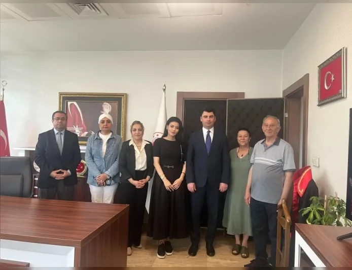 Uyuşturucu ile Mücadele ve Eğitim Derneği Heyeti Ceza ve Tevkifevleri Genel Müdürlüğü’ne 2026 Uyuşturucu Analiz Raporu’nu Sundu