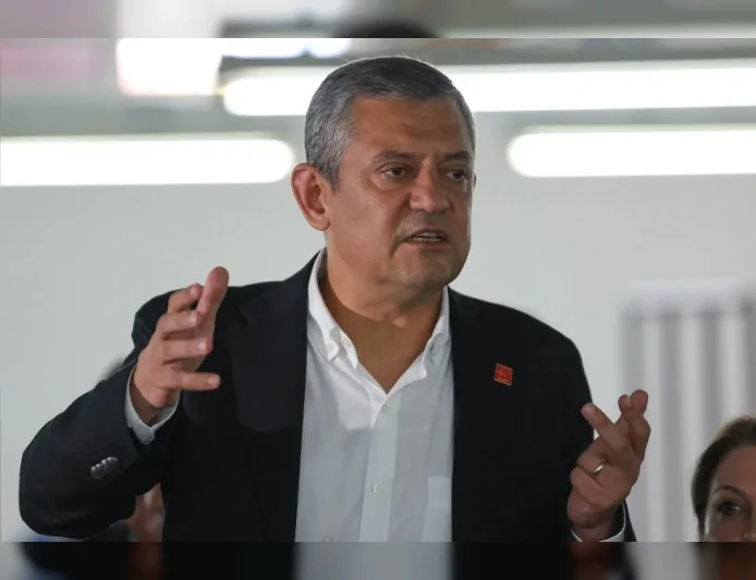 CHP Lideri Özgür Özel: “Bizi yolumuzdan çevirmeye çalıştılar ama çeviremediler, herkes için çalışmaya devam edeceğiz”