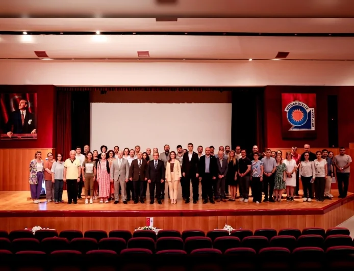 DEÜ’de Düzenlenen Konferansta Akademik Yayıncılıkta Açık Erişim ve Yapay Zekâ Süreci Ele Alındı