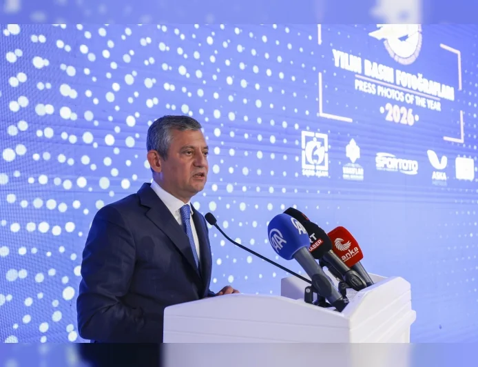 CHP Lideri Özgür Özel: “Basın Emekçileri Halkla Buluşmamızı ve Derdimizi Anlatmamızı Sağlıyor”