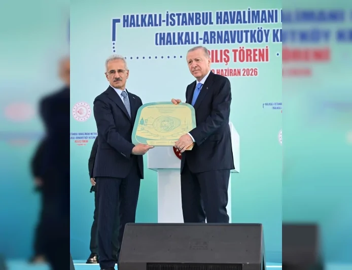 Ulaştırma ve Altyapı Bakanı Abdulkadir Uraloğlu: “Gayrettepe-İstanbul Havalimanı-Halkalı Metro Hattı 53 bin 396 yolcuyla rekor kırdı”