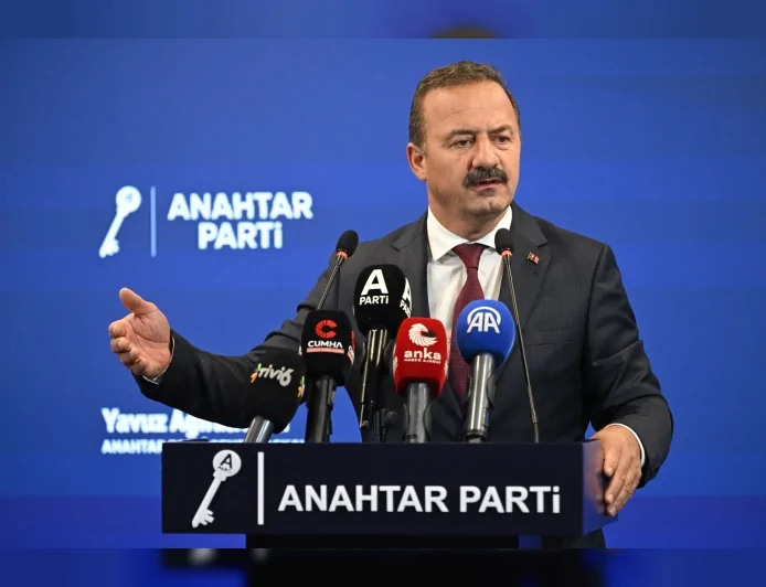 ANAHTAR PARTİ GENEL BAŞKANI YAVUZ AĞIRALİOĞLU: “DEVLETİMİZİ HALELDAR EDECEK EN UFAK BİR LEKEYE TEBESSÜM ETMEDİK”
