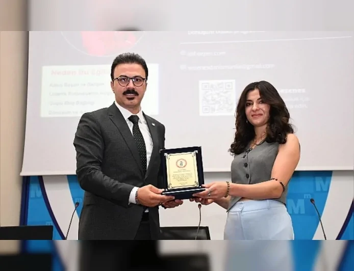 Kurumsal İçi Eğitim Uzmanı Elif Sezen mali müşavirlere motivasyon ve kişisel gelişim eğitimi verdi