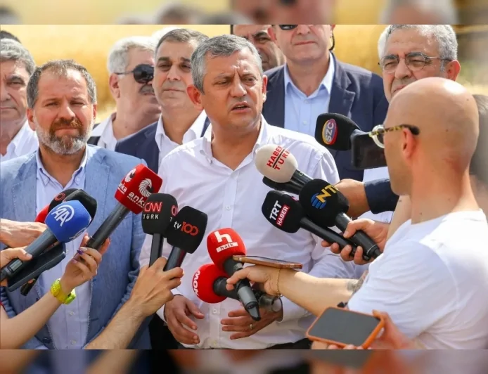 CHP LİDERİ  ÖZGÜR ÖZEL: “DİYARBAKIR’IN ANA GÜNDEMİ GEÇİM, YOKSULLUK”