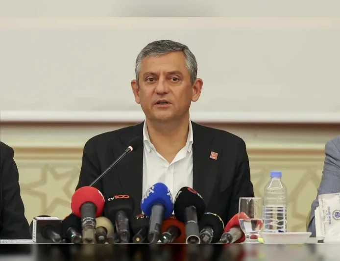 CHP Lideri Özgür Özel: “Silahların Susmasını Çok Önemsiyoruz Ama Demokratikleşme Olmadan Da Barış Olmaz”