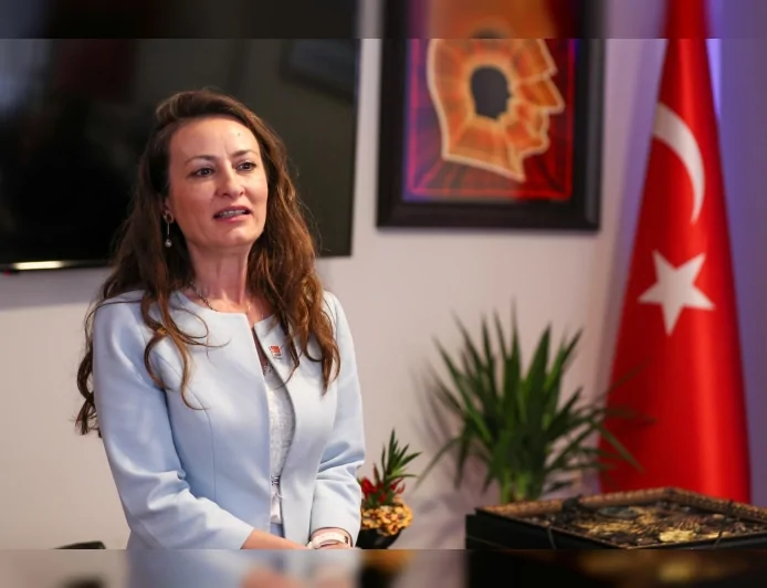 CHP Manisa İl Başkanı İlksen Özalper: "2025-2026 eğitim öğretim yılının sonunda sınıfta kalan Milli Eğitim Bakanlığı olmuştur"