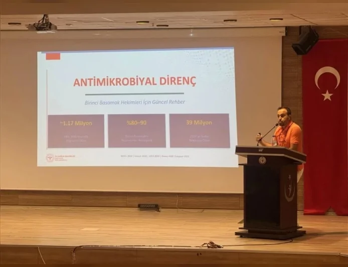 Çorum İl Sağlık Müdürlüğü Aile Hekimlerine Tek Sağlık ve Akılcı İlaç Kullanımı Eğitimi Verdi