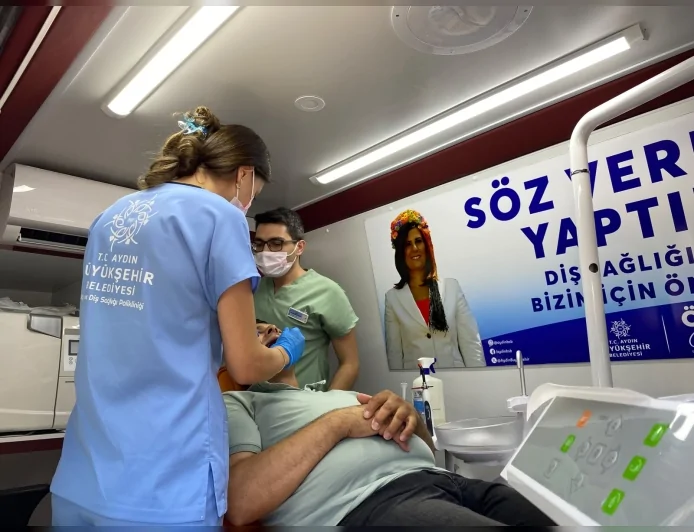 Aydın Büyükşehir Belediye Başkanı Özlem Çerçioğlu: “Mobil Ağız ve Diş Sağlığı Kliniği hizmetlerimizi bugün Bozdoğan ilçemizde vatandaşlarımızla buluşturduk”