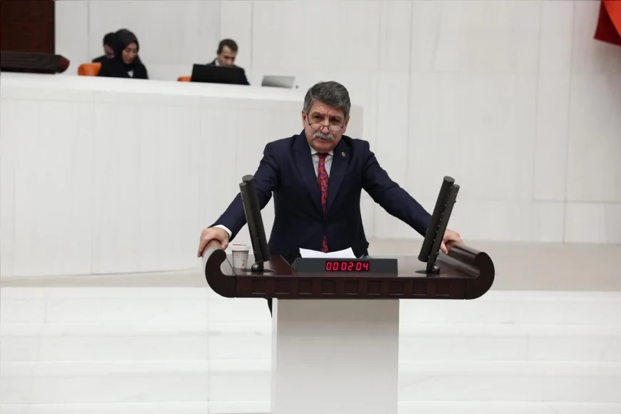 CHP Kocaeli Milletvekili Prof. Dr. Mühip Kanko: “Vatandaş İlk Dört Ayda Bankalara 480 Milyar Lira Faiz Ödedi”