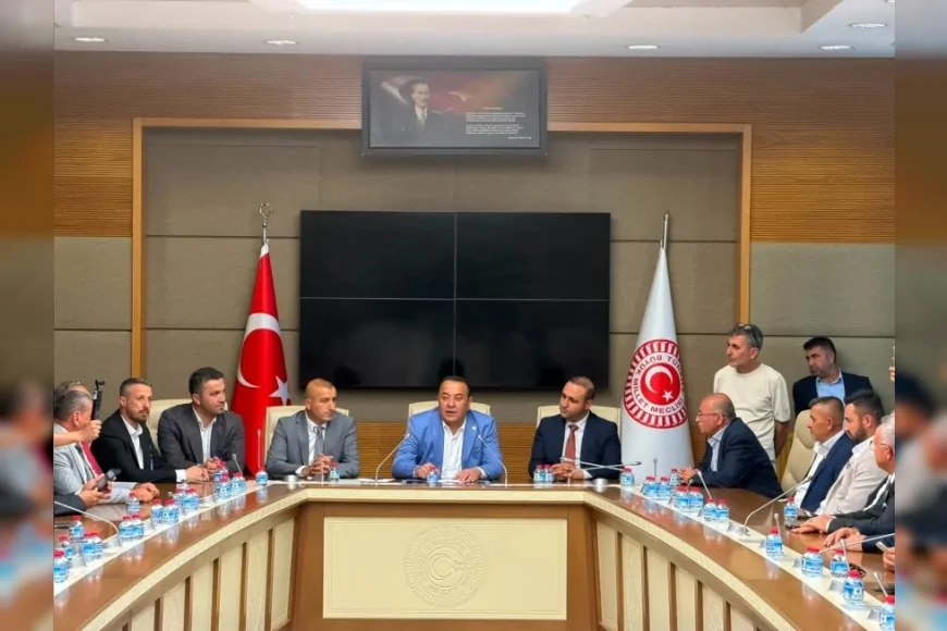 CHP Ankara Milletvekili Adnan Beker: “Ulaşım Esnafının Sorunlarını Çözmek Hepimizin Sorumluluğudur”