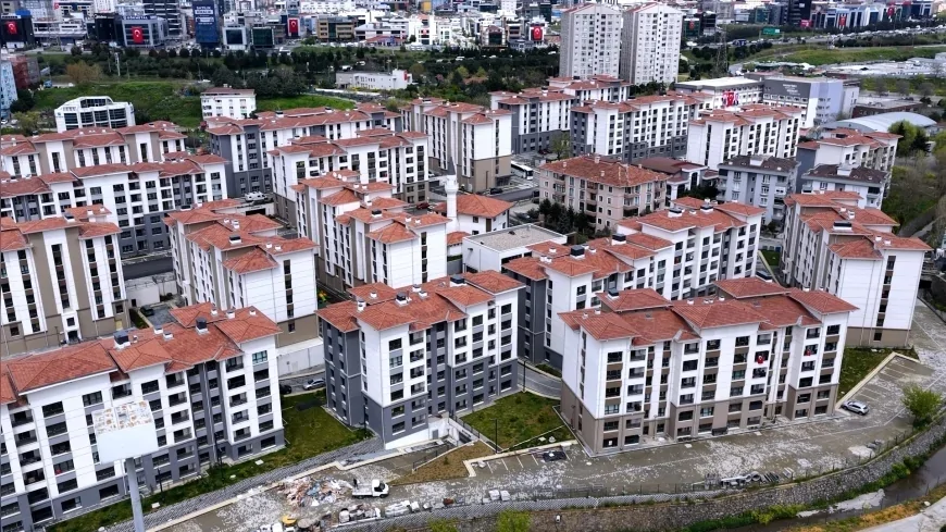 ÇEVRE, ŞEHİRCİLİK VE İKLİM DEĞİŞİKLİĞİ BAKANI MURAT KURUM: “VATANDAŞLARIMIZ DEVLETİNE GÜVENDİ; SAĞLAM YUVALARA KAVUŞTU”