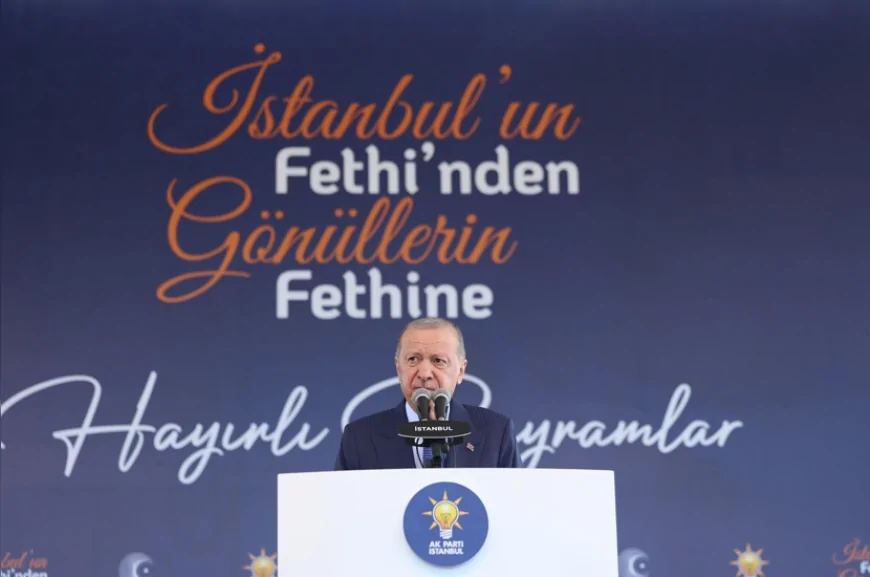 Cumhurbaşkanı Recep Tayyip Erdoğan: “İstanbul'un fethi, tahrip edilen bir şehrin imarıdır, ihyasıdır, hayat bulmasıdır”