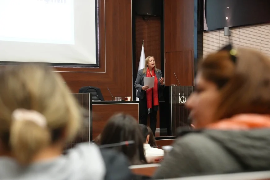 Keçiören Belediyesi Personeline Kurumsal İletişim ve Protokol Kuralları Eğitimi Verildi!