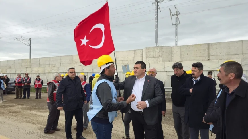 CHP Genel Başkan Yardımcısı Ulaş Karasu: “Bir hükümet işçisine, emekçisine yalan söyler mi”