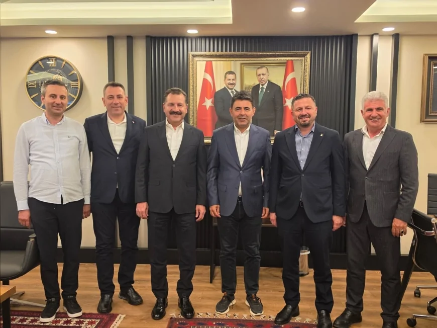ULAŞTIRMA VE ALTYAPI BAKAN YARDIMCISI OSMAN BOYRAZ BALIKESİR’DE TEŞKİLAT, ESNAF VE VEFA ZİYARETLERİ GERÇEKLEŞTİRDİ