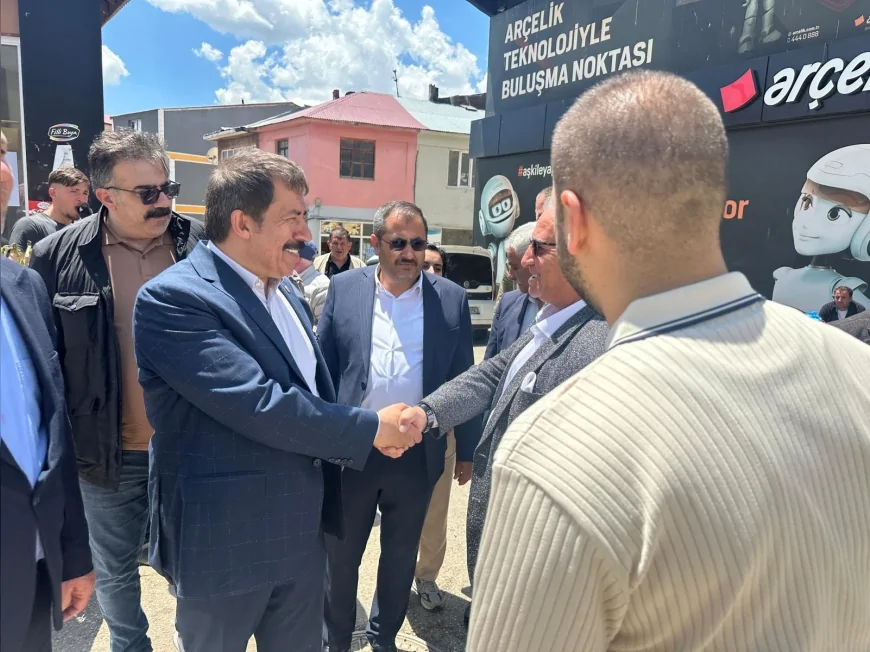 AK Parti Erzurum Milletvekili Abdurrahim Fırat Bayram Boyunca İlçe İlçe Gezerek Vatandaşlarla Buluştu