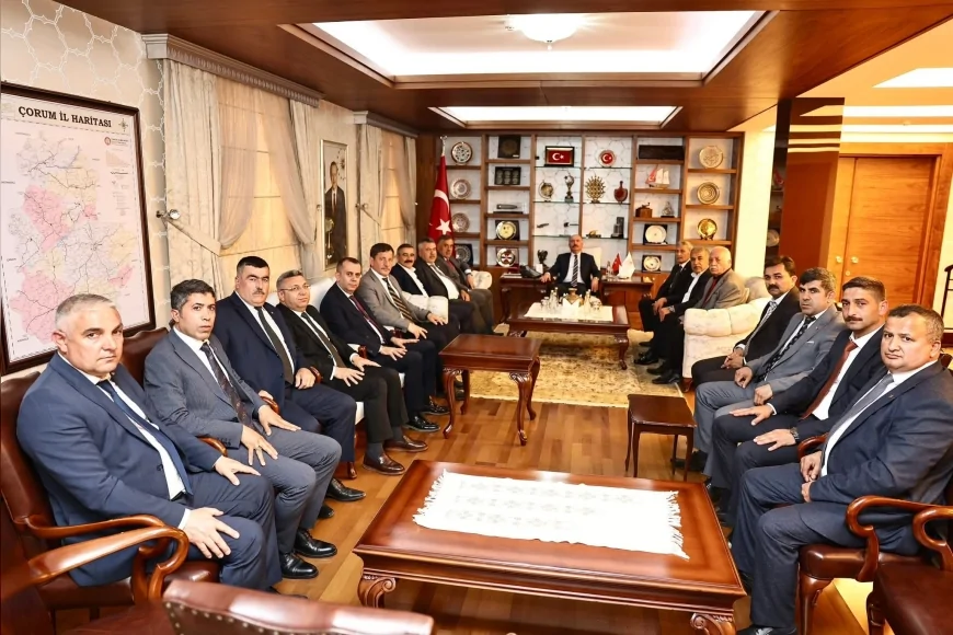 Çorum Valisi Ali Çalgan, yeniden seçilen ÇESOB Başkanı Recep Gür ve yönetimini ağırladı