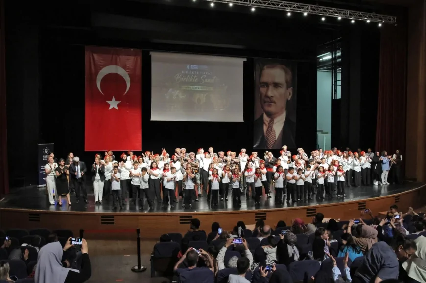 Bursa Büyükşehir Belediyesi tarafından  Ailelere Özel Sanat Gecesi