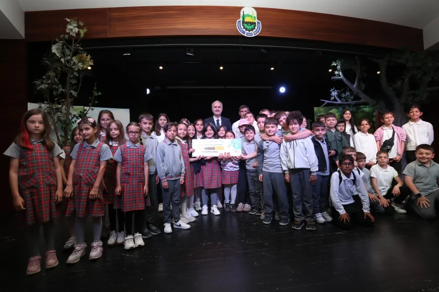 İNEGÖL’DE OKULLAR ARASI ATIK TOPLAMA YARIŞMASINDA DERECEYE GİREN OKULLAR ÖDÜLLERİNE KAVUŞTU!